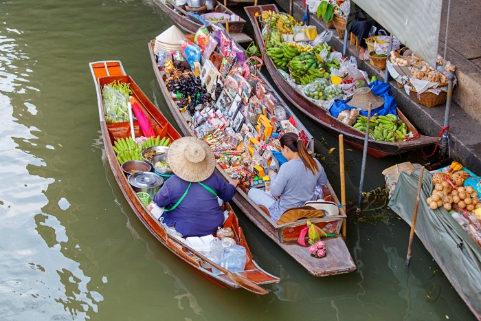 Floating Markets